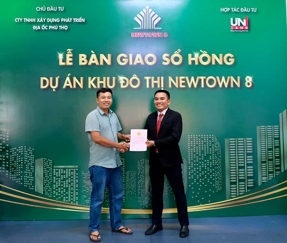 Hình ảnh tại buổi lễ bàn giao sổ hồng dự án Khu đô thị Newtown 8